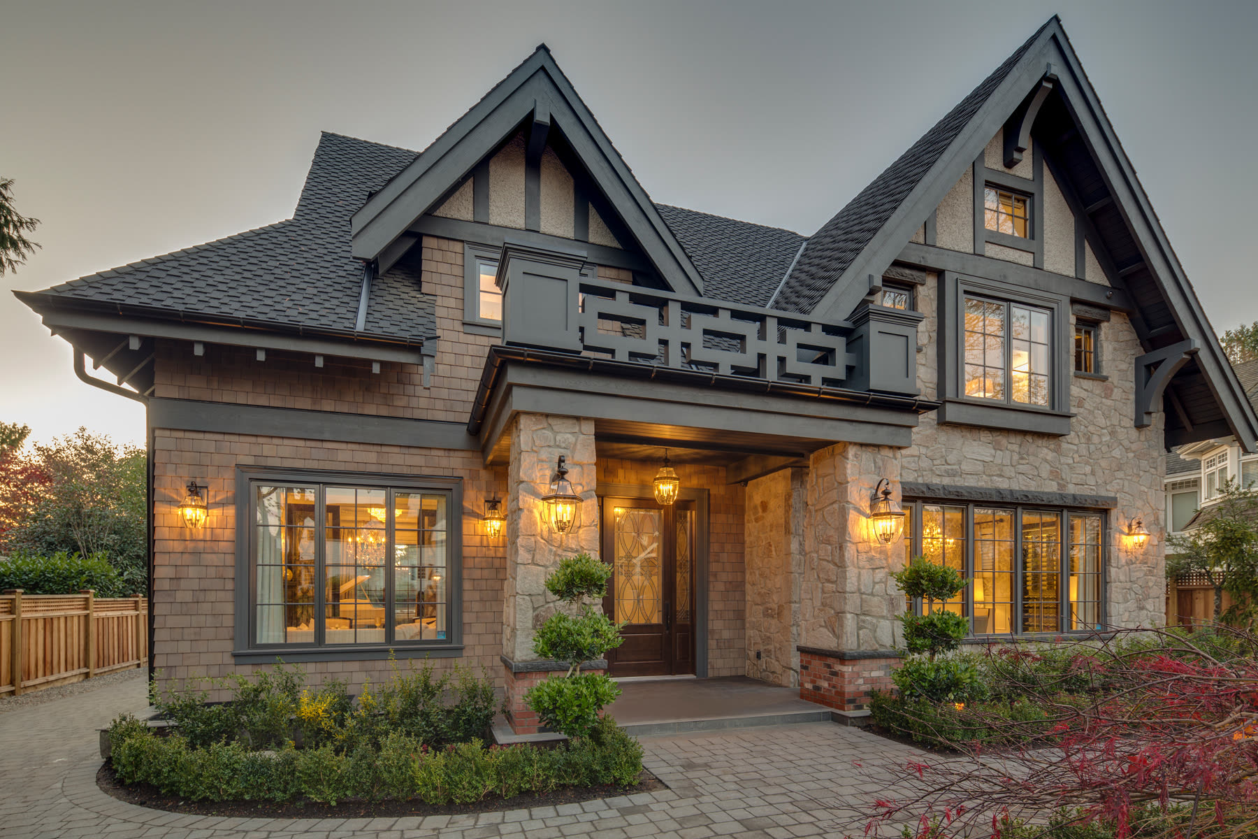 Granville Manor, exterior