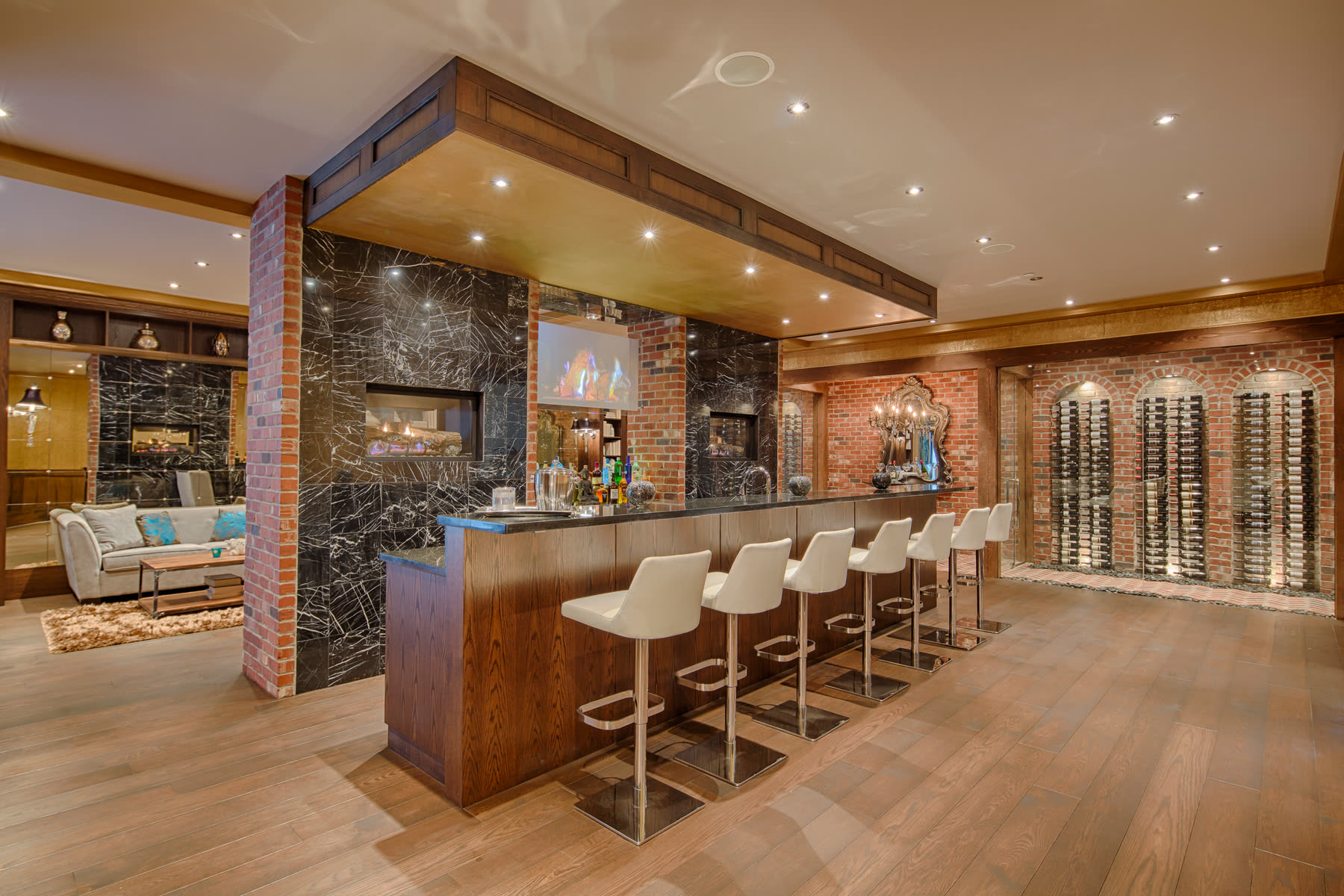 Shaughnessy Charm, interior